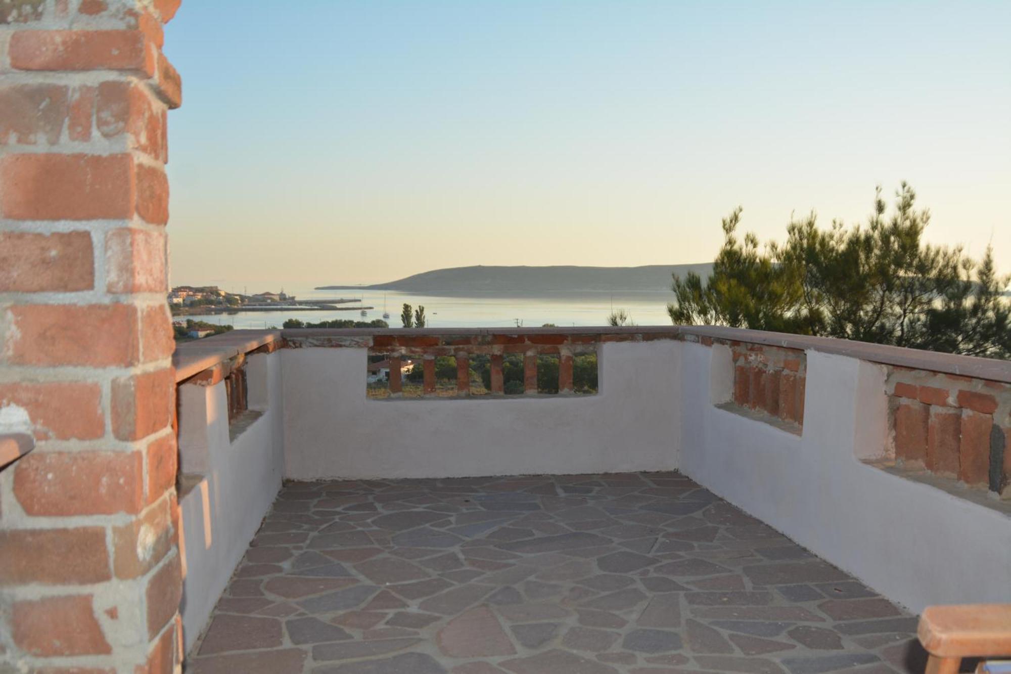 Villa Lesvos Tower House Komninos