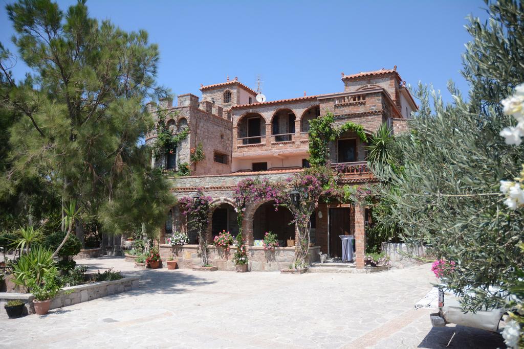 Lesvos Tower House Komninos Sígrion